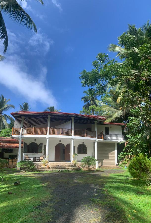 The Escape With Jadeon Hotel Unawatuna Exterior foto